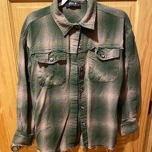 Blue B women’s shirt size M  green/tan long sleeve